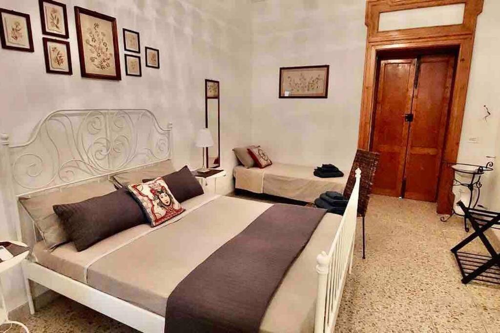 Villa Casa Barocco Siciliano à Canicattini Bagni Extérieur photo